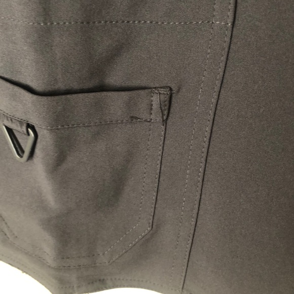 Medcouture Scrub Set. Activate Performance Set - Picture 4 of 6